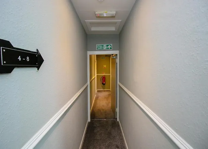 Charing Cross Szálloda 3*