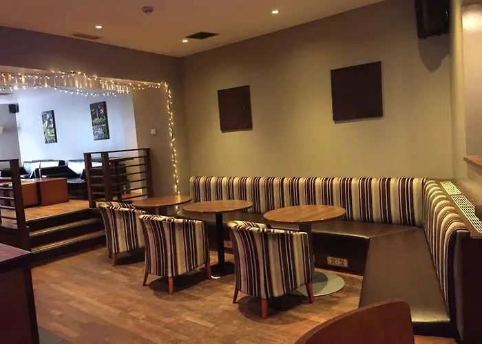 ホテル Oyo The Ivory