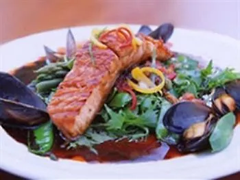 ホテル Oyo The Ivory