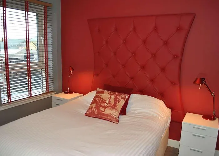 Dreamhouse Centre Hotell *