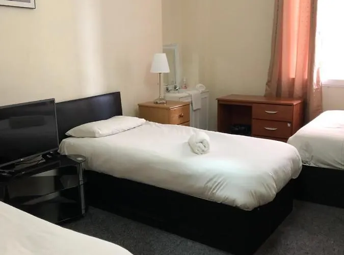 Bed & Breakfast Renfrew At Centre Glasgow