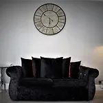 2 Bedroom At Secc Hydro Free Parking *