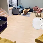 Centre G1 Penthouse With Riverviews - Duplex - 4 Bedrooms, 3 Bathrooms, Kitchen, 1 Living Room, 1 Dining Room, 2 Terraces, Parking, Floor, 2050 Sq Ft, Merchant 글라스고