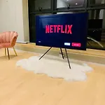 Centre G1 Penthouse With Riverviews - Duplex - 4 Bedrooms, 3 Bathrooms, Kitchen, 1 Living Room, 1 Dining Room, 2 Terraces, Parking, Floor, 2050 Sq Ft, Merchant