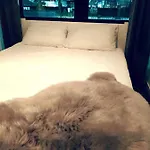 아파트 Centre G1 Penthouse With Riverviews - Duplex - 4 Bedrooms, 3 Bathrooms, Kitchen, 1 Living Room, 1 Dining Room, 2 Terraces, Parking, Floor, 2050 Sq Ft, Merchant