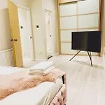 Centre G1 Penthouse With Riverviews - Duplex - 4 Bedrooms, 3 Bathrooms, Kitchen, 1 Living Room, 1 Dining Room, 2 Terraces, Parking, Floor, 2050 Sq Ft, Merchant 아파트 글라스고