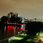 Centre G1 Penthouse With Riverviews - Duplex - 4 Bedrooms, 3 Bathrooms, Kitchen, 1 Living Room, 1 Dining Room, 2 Terraces, Parking, Floor, 2050 Sq Ft, Merchant 아파트 *