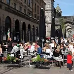 아파트 Centre G1 Penthouse With Riverviews - Duplex - 4 Bedrooms, 3 Bathrooms, Kitchen, 1 Living Room, 1 Dining Room, 2 Terraces, Parking, Floor, 2050 Sq Ft, Merchant 글라스고