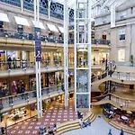 Centre G1 Penthouse With Riverviews - Duplex - 4 Bedrooms, 3 Bathrooms, Kitchen, 1 Living Room, 1 Dining Room, 2 Terraces, Parking, Floor, 2050 Sq Ft, Merchant 글라스고