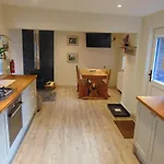 Dreamwood Cottage, Loch Lomond, Luxury Apartment. * Glasgow