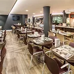 מלון Ibis Centre - Sauchiehall St 3*