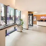 酒店 Yotel