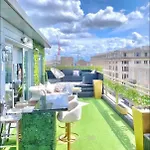 Two Bedroom Penthouse Apartamento *