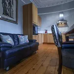 2 Bed In Great Location 15-20 Minutes Walk To Sec Apartman