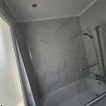 別荘 Lovely House With Private Parking! Glasgow!
