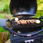 Craigmaddie Muir Roundhouse With Hot Tub Romantic, Luxury, Rural For 2 Near Milngavie