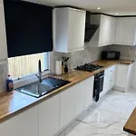別荘 Paradise - Spacious 3- Bed House *