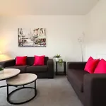 Signature - Oatlands House Apartmán Glasgow