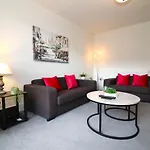 Signature - Oatlands House Glasgow