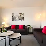 Signature - Oatlands House Apartmán *