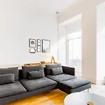 Incredible Contemporary Flat In Heart Of West End * グラスゴー