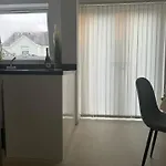 Black Daisy Apartment Glasgow