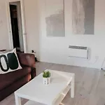 - 1 Bedroom Appartement