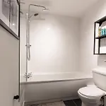 Quiet Centre, King & Sofa Bed