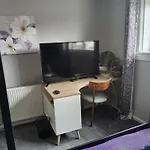 Gadsby Manor Homestay *