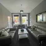 Apartament Spacious Hillhead Haven - Pass The Keys *