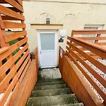 Gem Main Door Parking - Pass The Keys * グラスゴー