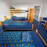 Youth بيت شباب غلاسغو