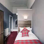 Royal West End 3* Глазго