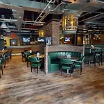 Village Hotel 4*