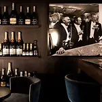 Dakota Hotel 5*