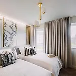 Jw Executive Aparthouse