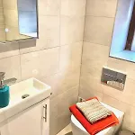 Byevo Almar - Close To And Airport - Perfect For Contractors Or Large Groups Casa de Férias Glasgow