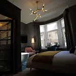 Boutique 50