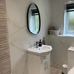 アパート Modern In West End, Free Parking グラスゴー