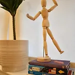 Luxury Historic City-centre Flat & Free Parking דירה גלאזגו