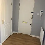 Apartament Modern 2 Bedroom Flat In Finnieston, With Private Parking Glasgow