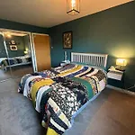 Duplex Penthouse With Secured Parking Finnieston アパート グラスゴー