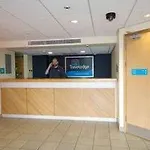 Travelodge Braehead 3*