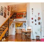 Daire Beautifully Kept Mezzanine Flat ★school Of Art★