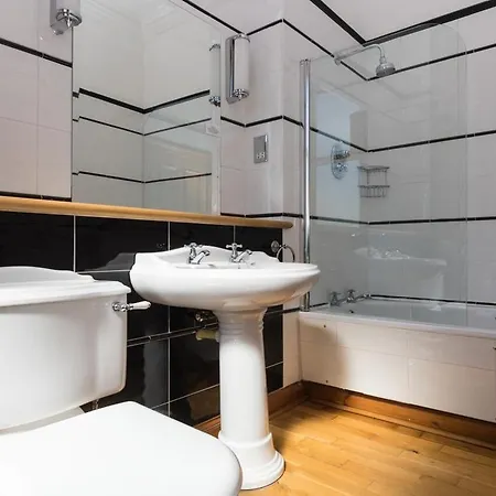 Redstone Hotel Uddingston