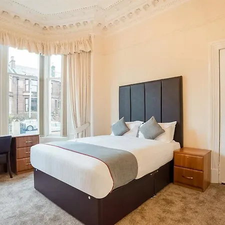Onslow 3* Glasgow