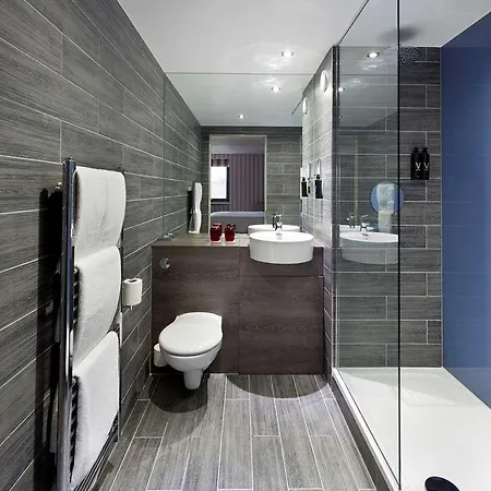 Village Hotel 4*