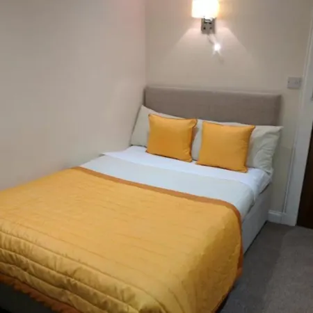 Guest house The Kelvin West End 2*