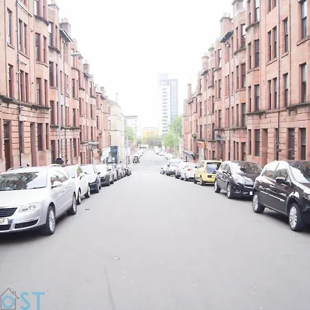 Exeter Drive Flat *