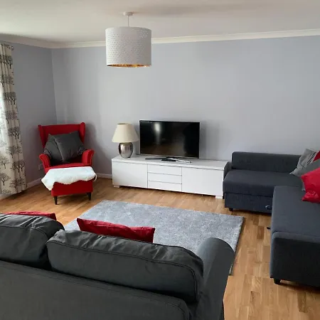 Flat One, 212 Eaglesham Road, East Kilbride, Apartment *